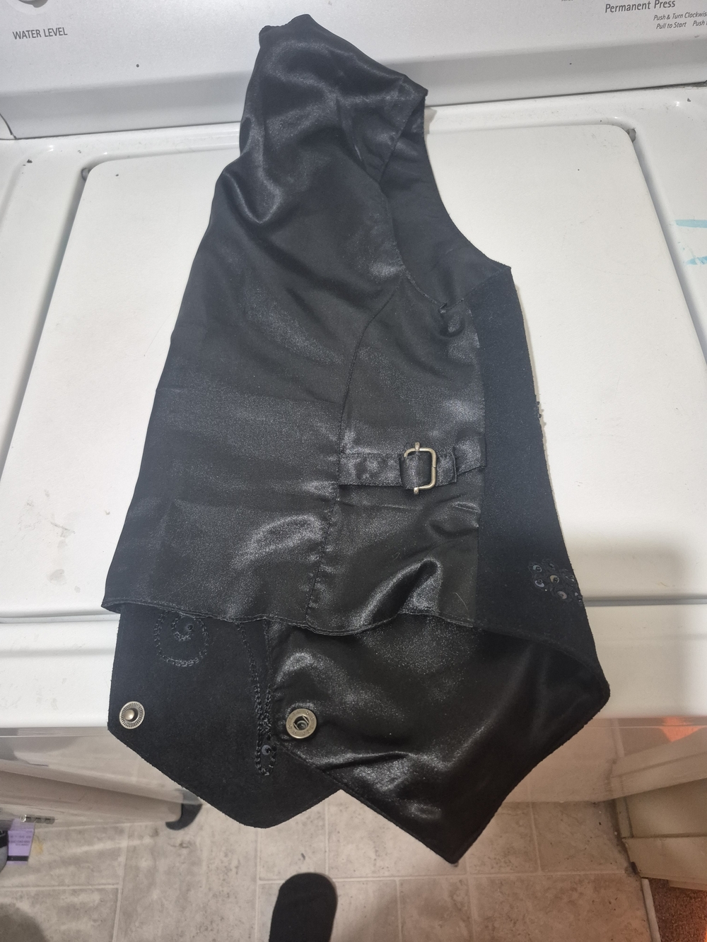 Source Unknown Black Embroidered Suede Vest - Picture 7 of 8